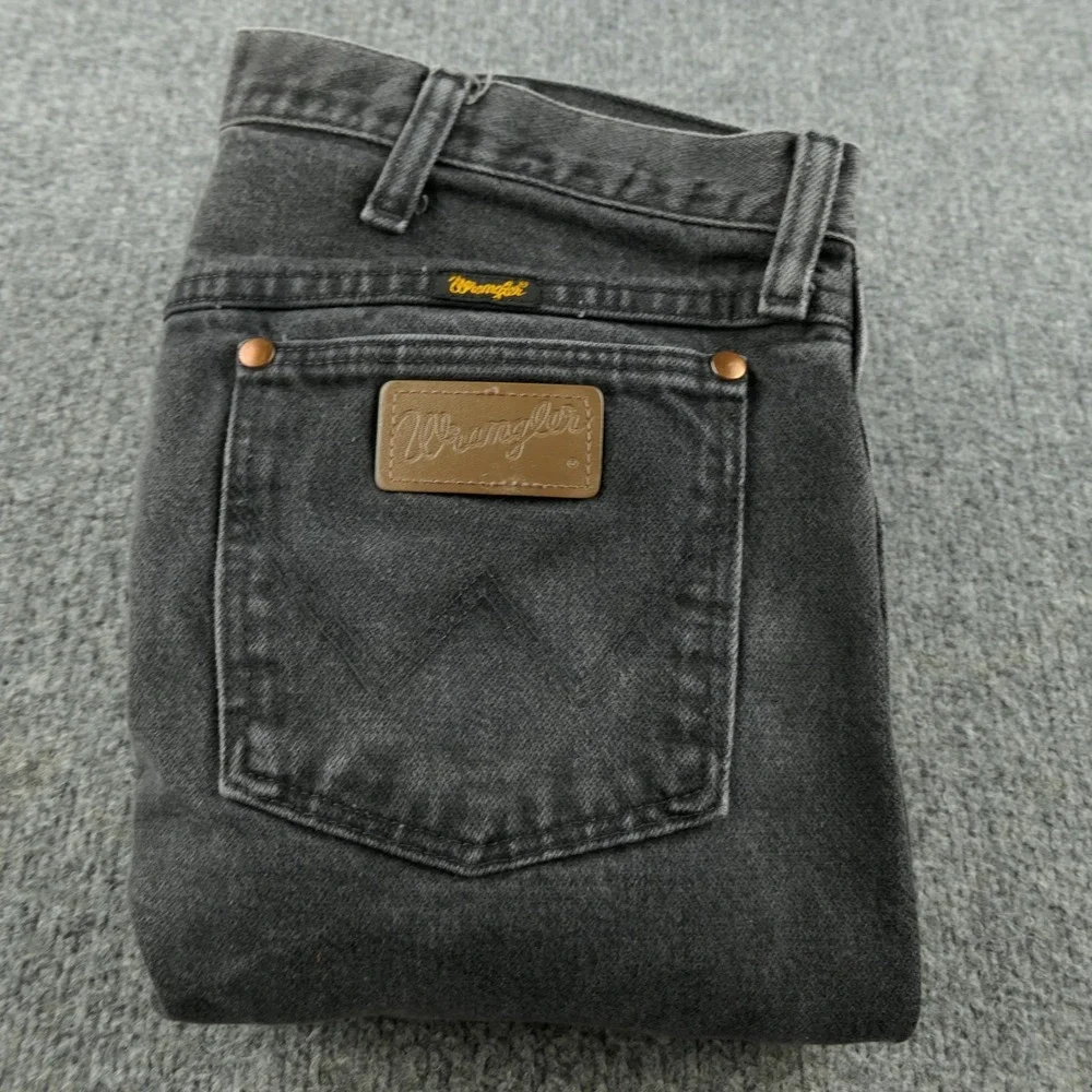 Vintage Wrangler Jean Men 35x32 Black Denim 13MWZWK Cowboy Cut Workwear 1990s
